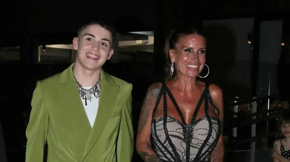 SE REALIZÓ LA POLÉMICA FIESTA DE 15 DEL HIJO DE FLOR PEÑA