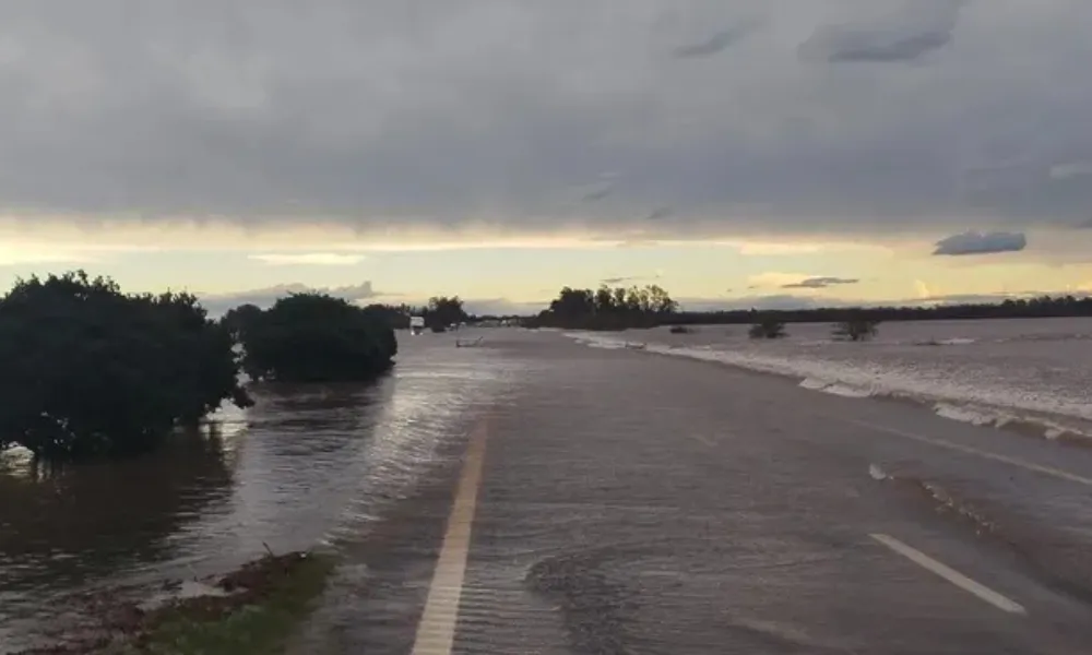 Ruta inundada en Zárate