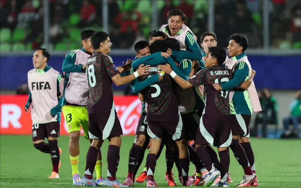 México goleó 4-1 a Chile. Fue por los octavos del Mundial Sub-20
