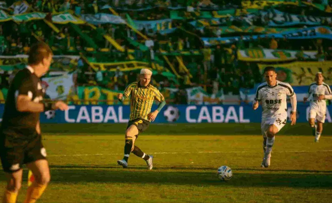 Aldosivi y Central Córdoba igualaron 0-0