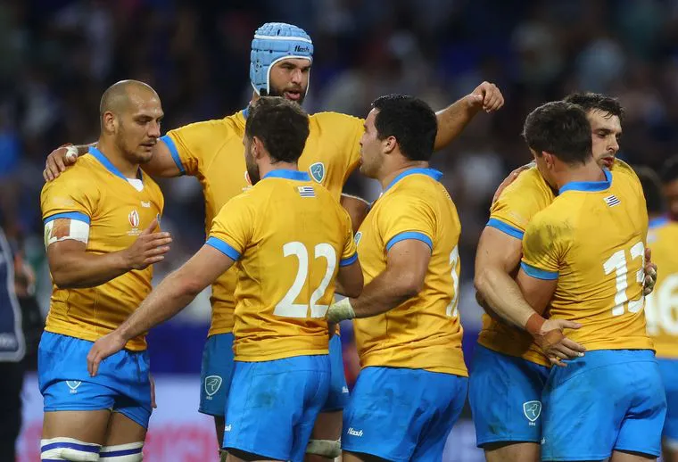 URUGUAY GANÓ SU PRIMER PARTIDO EN EL MUNDIAL