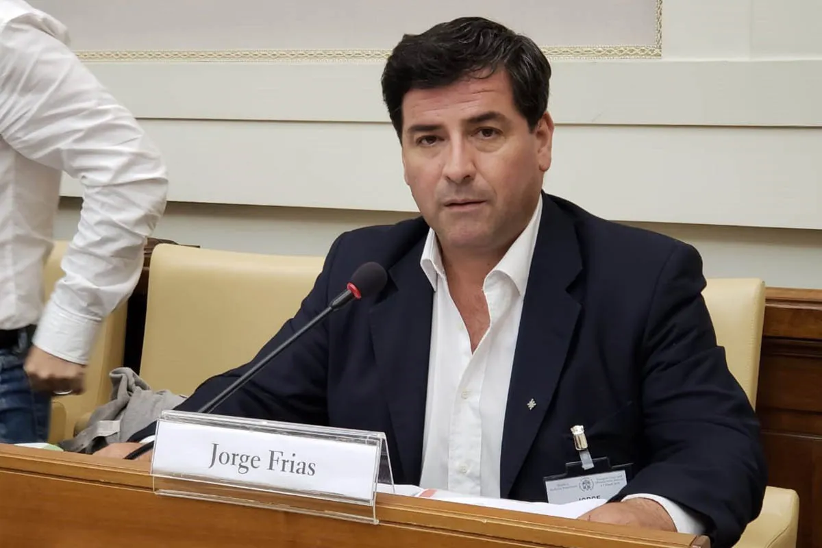 jorge frias capitanes