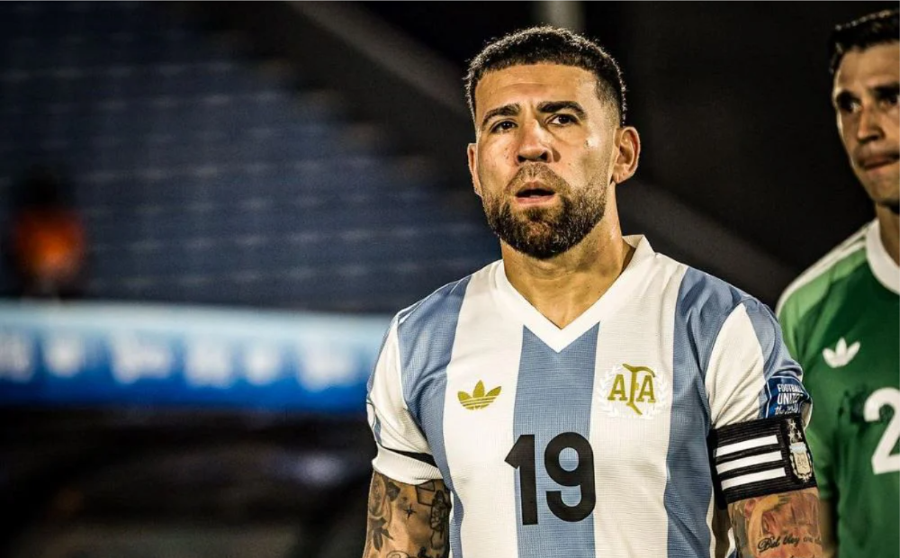 El defensor analiza ofertas con contrato próximo a vencer, no descarta sumarse al plantel de Coudet.