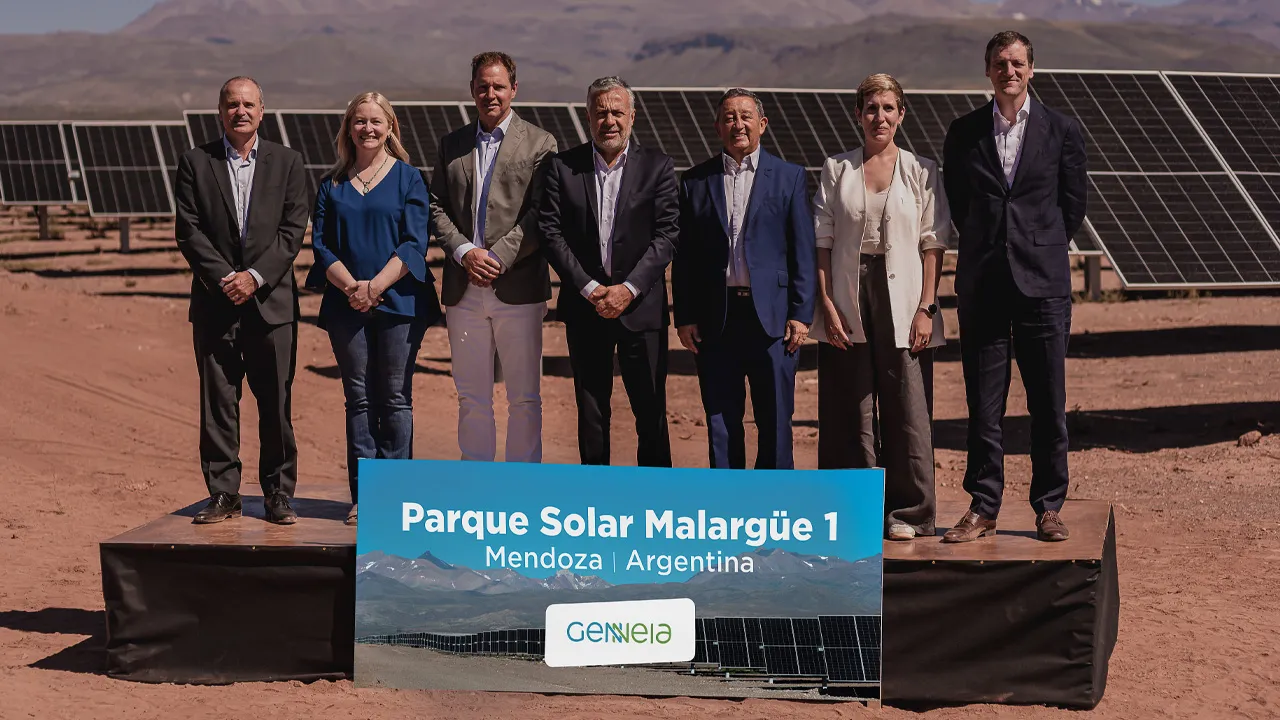 Autoridades de Mendoza y Genneia Autoridades de Mendoza y Genneia