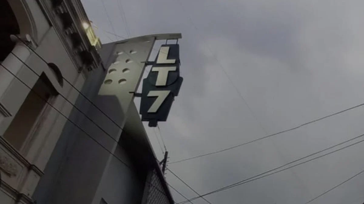 LT7 AM 900