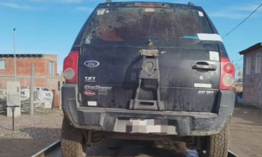 Camioneta Ecosport secuestrada