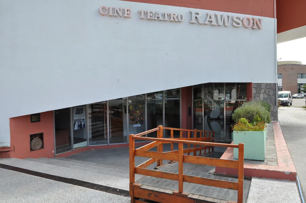 Cine teatro Jose Hernandez Rawson