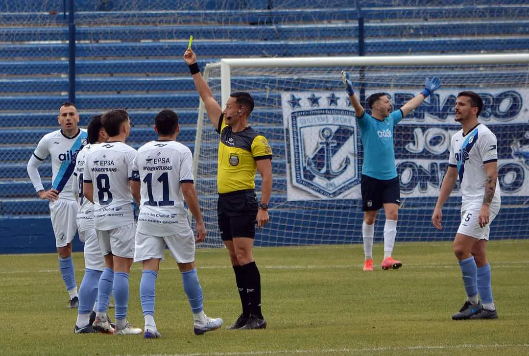  EL DURO INFORME DE ADRIÁN FRANKLIN