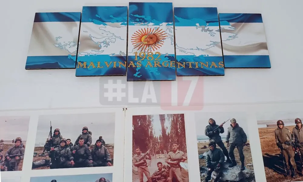 La17 en el Museo de Malvinas en del Centro de Veteranos Madryn 02