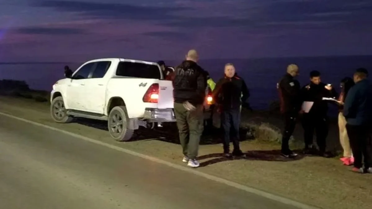 Camioneta detenida en un control