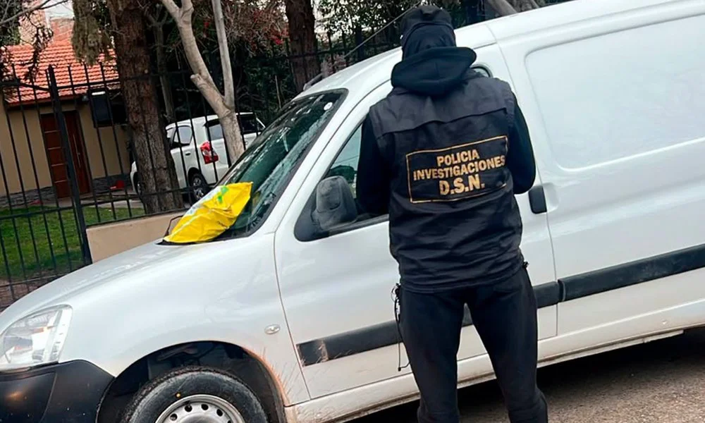 Camioneta robada en Neuquén