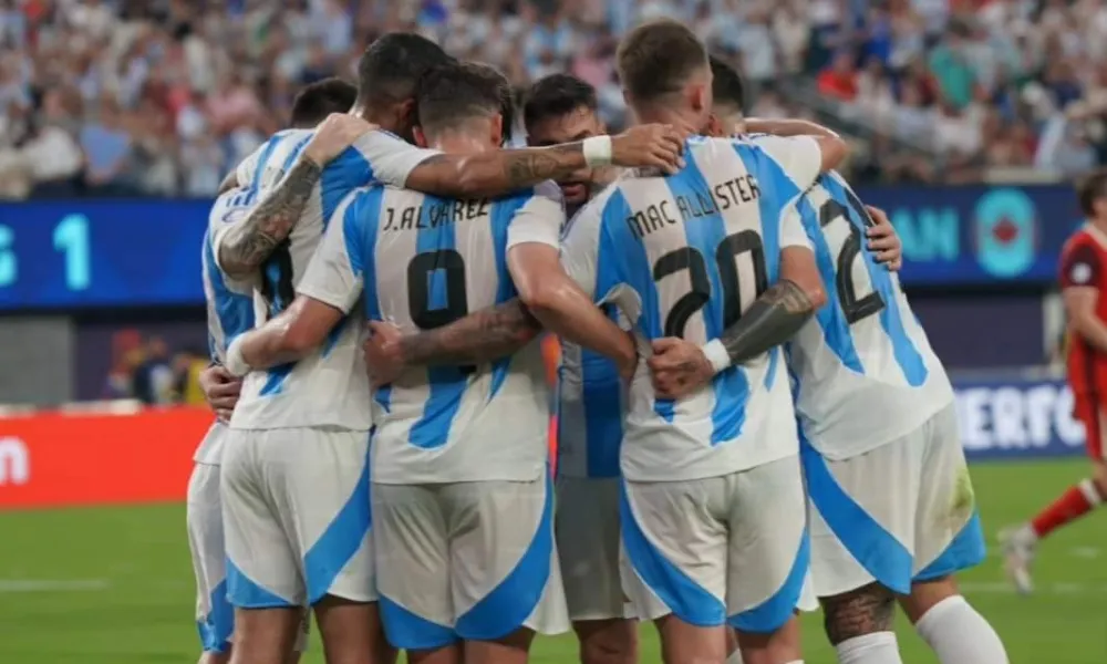 La Selección Argentina sigue primera