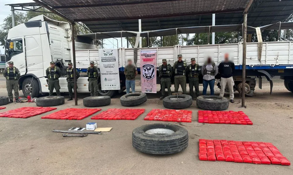 Logran incautar 417 kilos de cocaína durante un operativo
