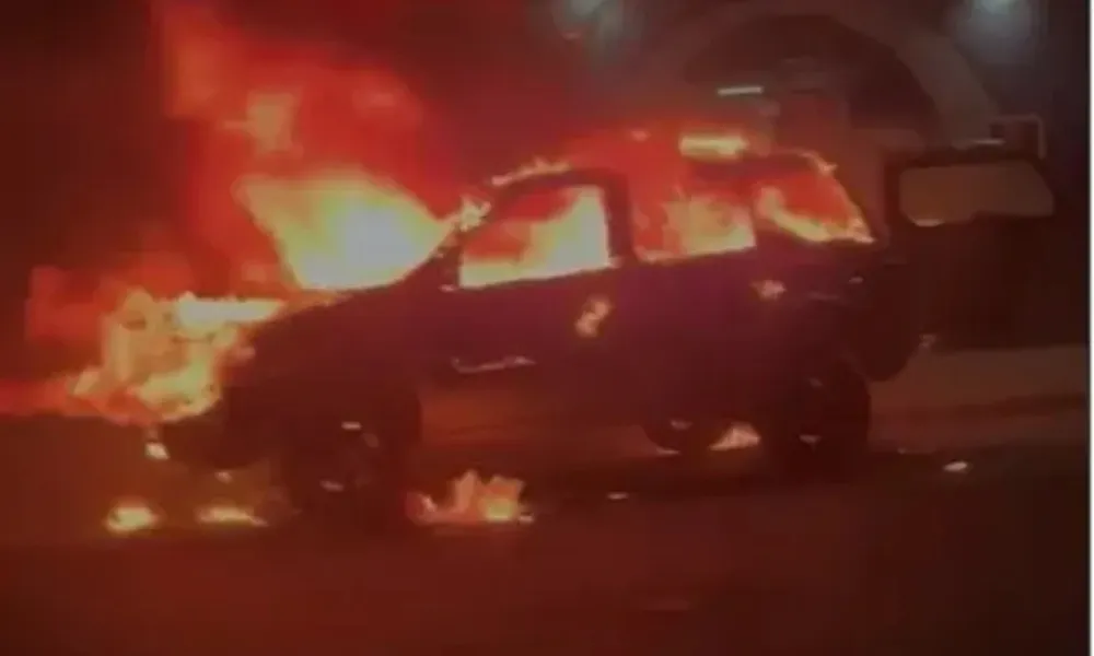 Incendio de vehículo en Comodoro