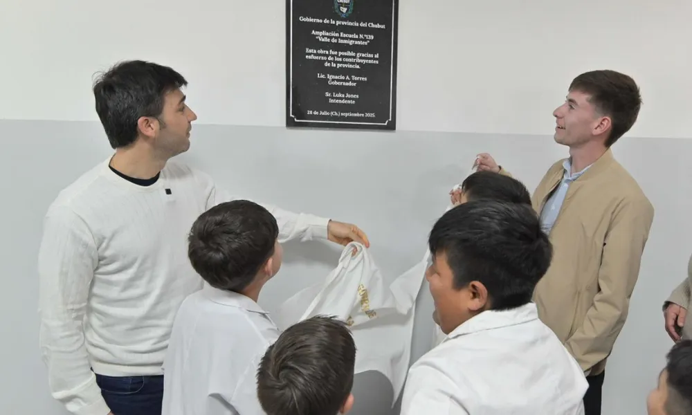 Placa escuela 139 en 28 de Julio