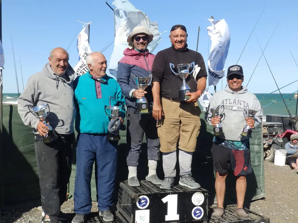 los Guizzo se imponen en las 24 Horas de Playa Unión. 5