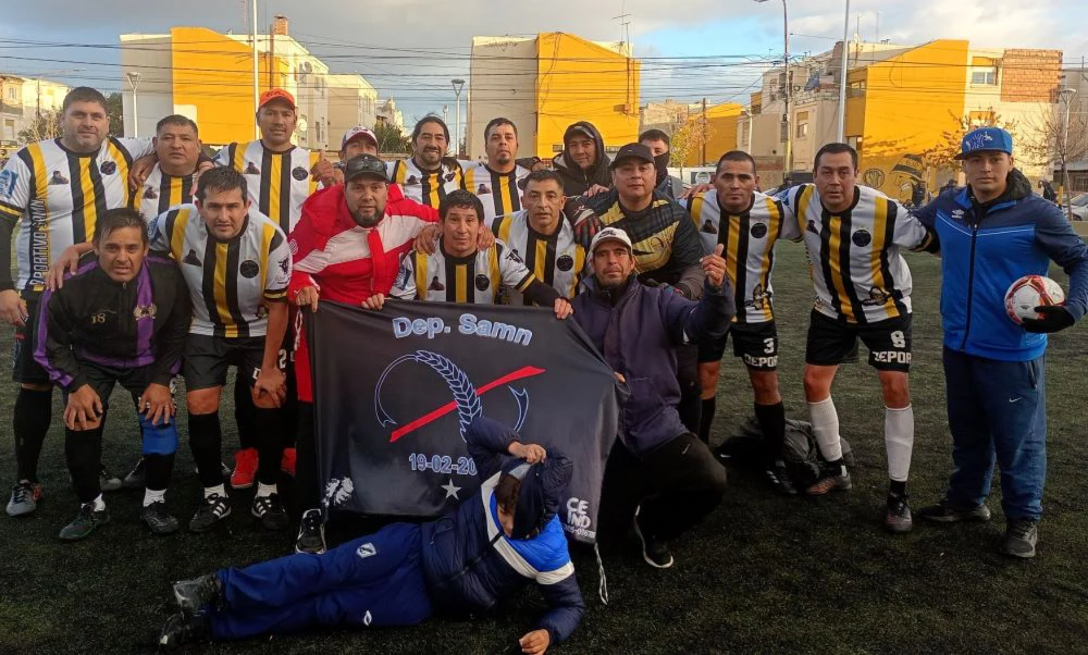 La Liga Senior +40 “Homenaje a Juan Alarcón” definió a los cuatro mejores del torneo.
