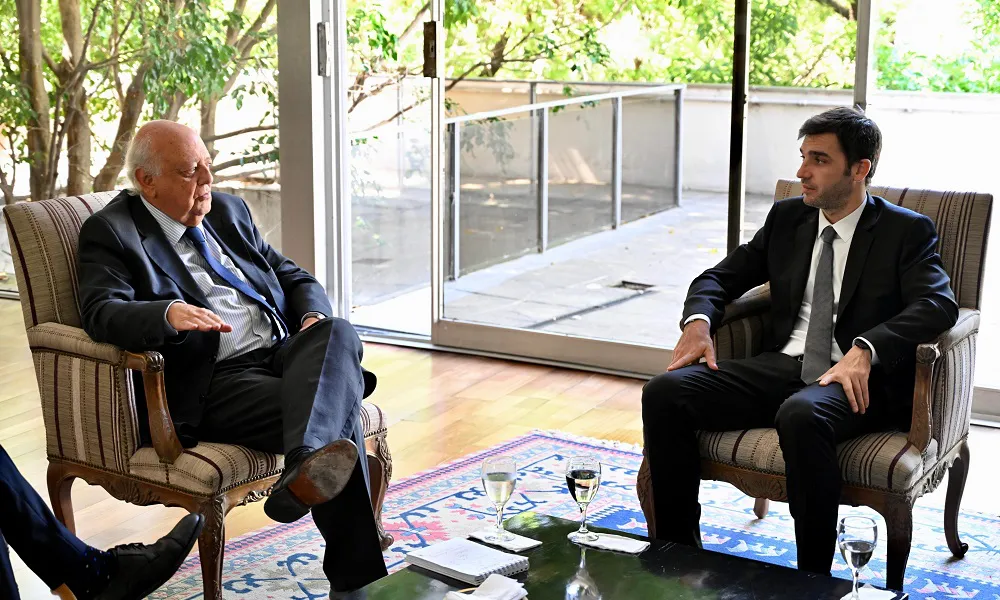 Ignacio Torres se reunió con el embajador de Chile en Argentina, José Antonio Viera Gallo