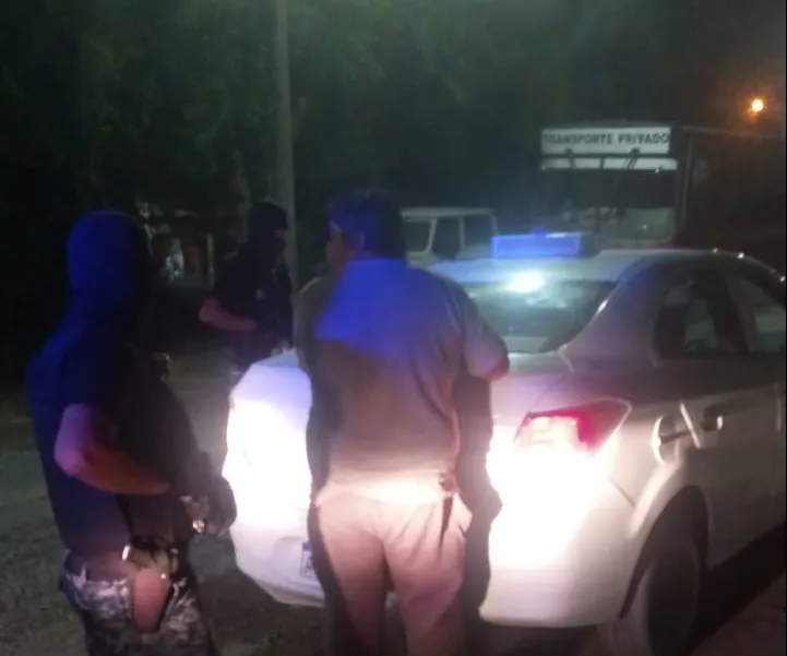 Un-hombre-ebrio-fue-demorado-por-no-querer-pagar-un-viaje-en-taxi-en-Puerto-Madryn-e1703846921686