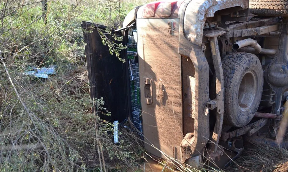 Volcó una camioneta con más de 21.000 paquetes de cigarrillos