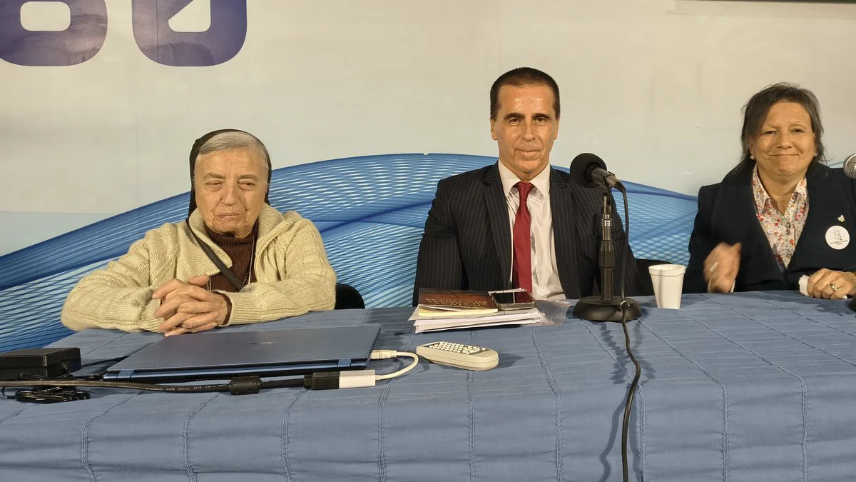Infancias Robafas Hermana Pelloni en Trelew