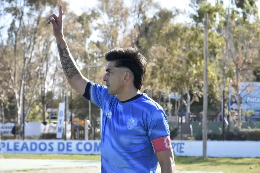 CEC arrolló a Atlas en un partido sin respiro. Jorge Velázquez marco 5 goles