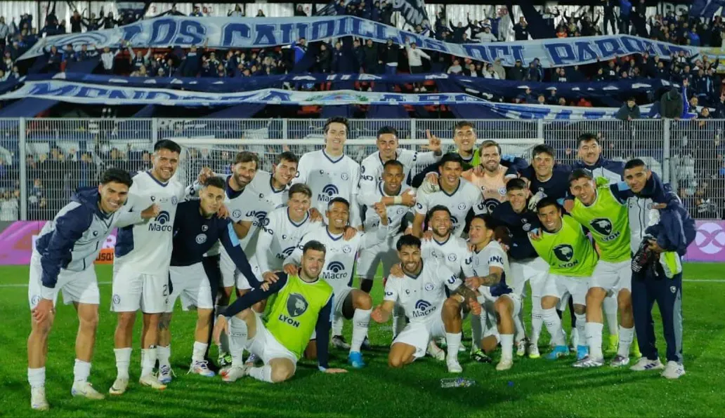 Independiente Rivadavia dio el golpe en Rosario