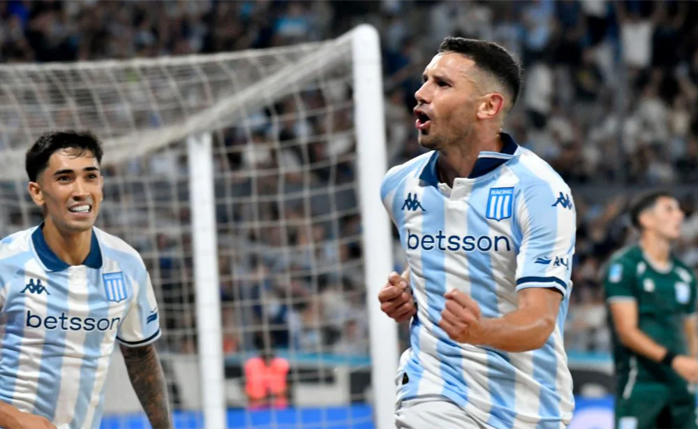 El delantero regresó tras su lesión y definió un partido que se abría lento.