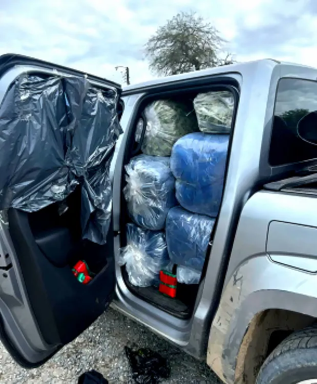 Transportaban casi 700 kilos de hojas de coca
