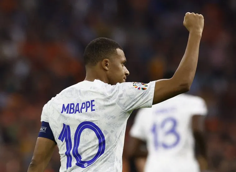  FRANCÉS MBAPPÉ EMPIEZA A PENSAR EN SU FUTURO