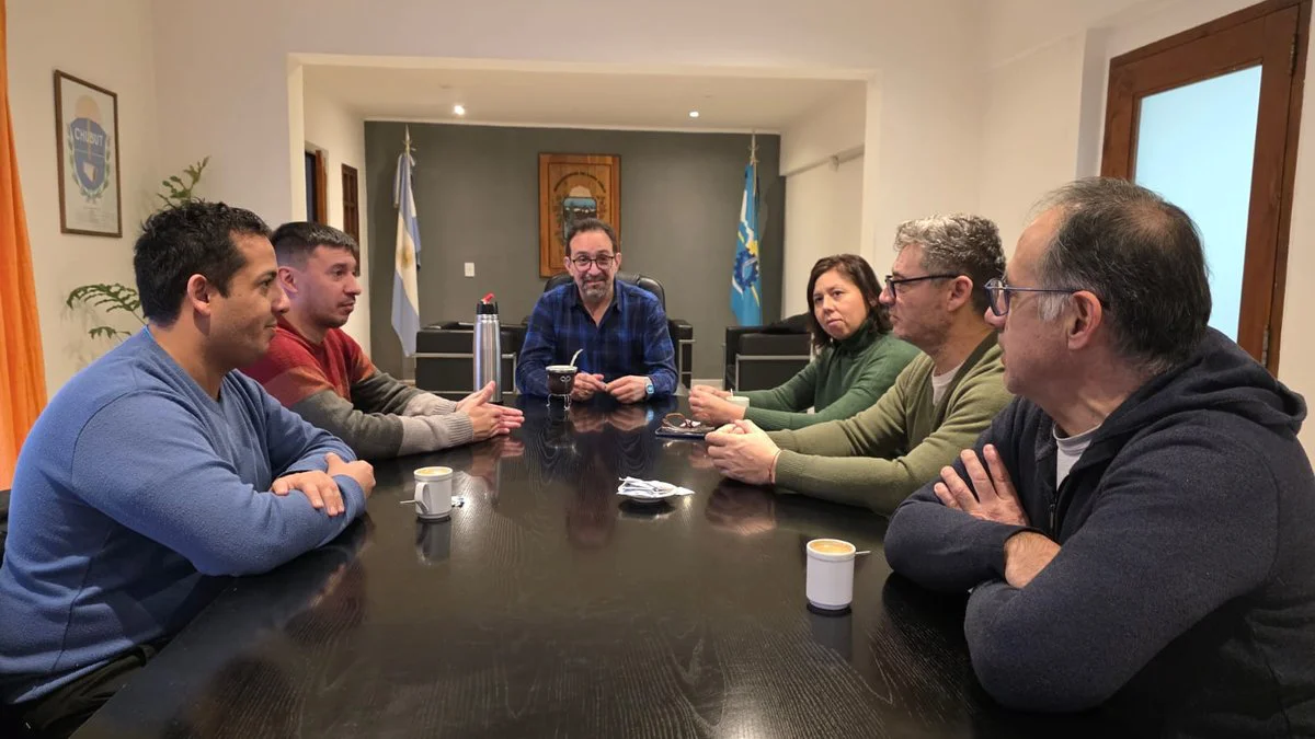 Reunión con nuevas autoridades del Hospital Lago Puelo