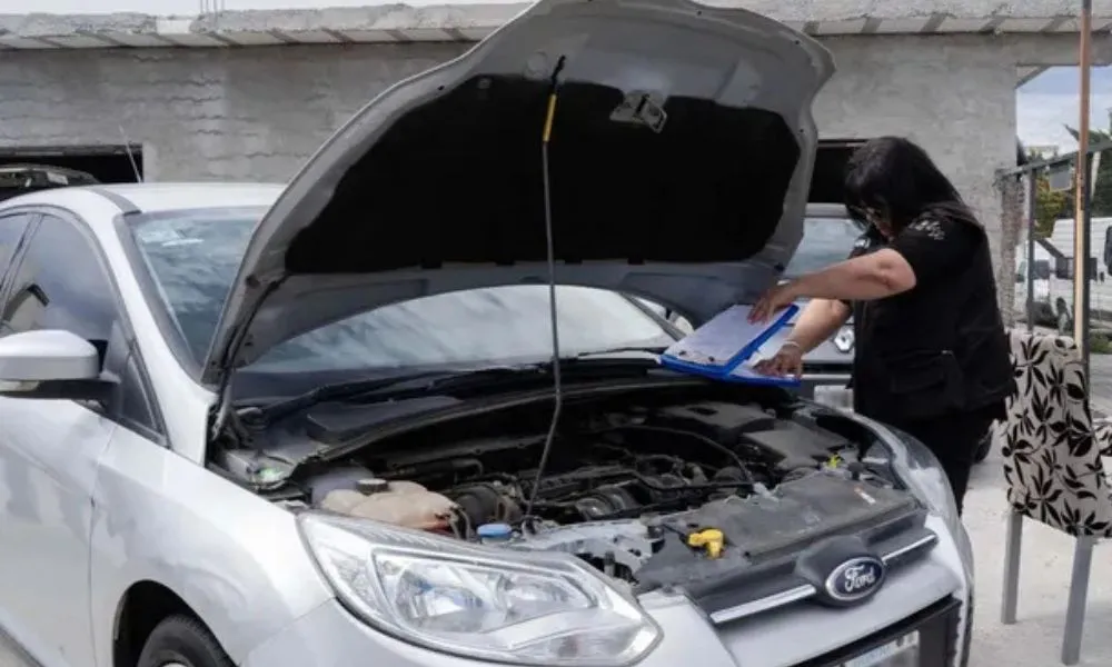 Inspección en locales de venta de autos