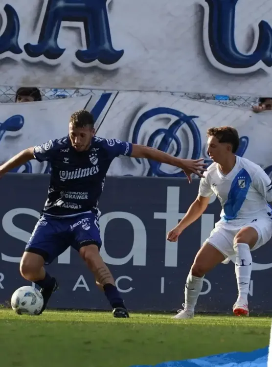 CON UN FLOJO ARBITRAJE, BROWN SE QUEDÓ CON LAS MANOS VACÍAS