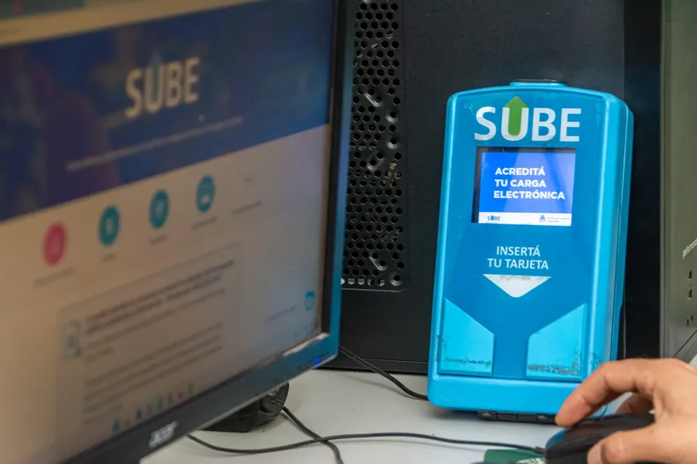 Continua la entrega de tarjetas SUBE