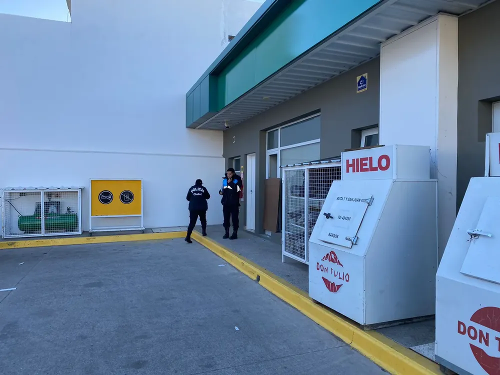 Robo-en-una-estación-de-servicio-de-Trelew 1