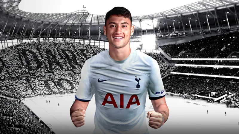 ALEJO VELIZ FUE PRESENTADO EN EL TOTTENHAM