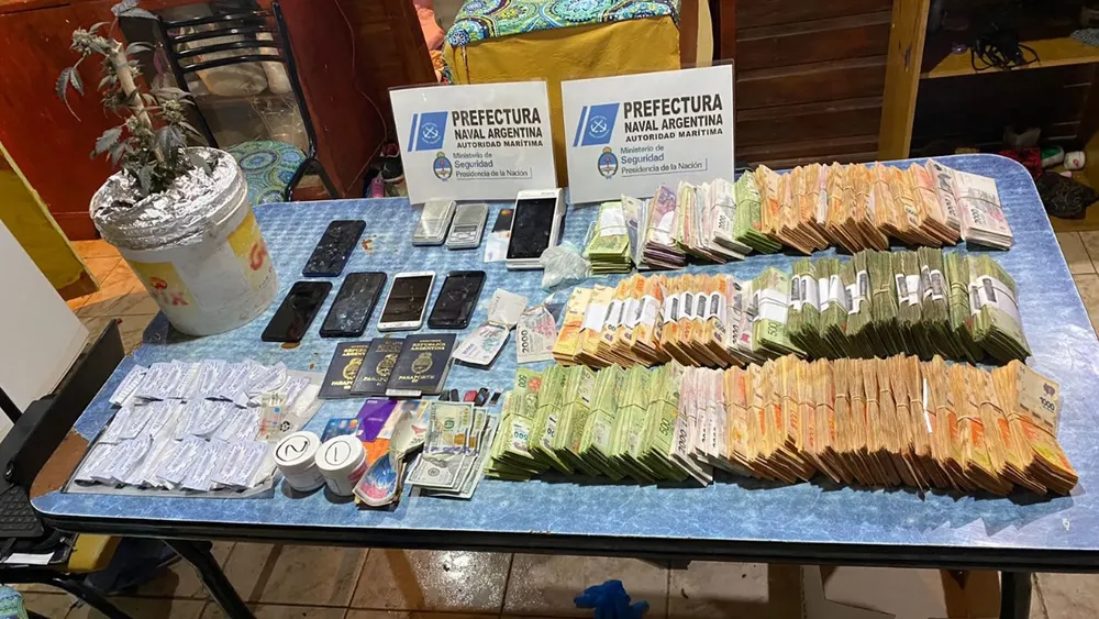 Elementos secuestrados por la Prefectura Naval de Santa Cruz