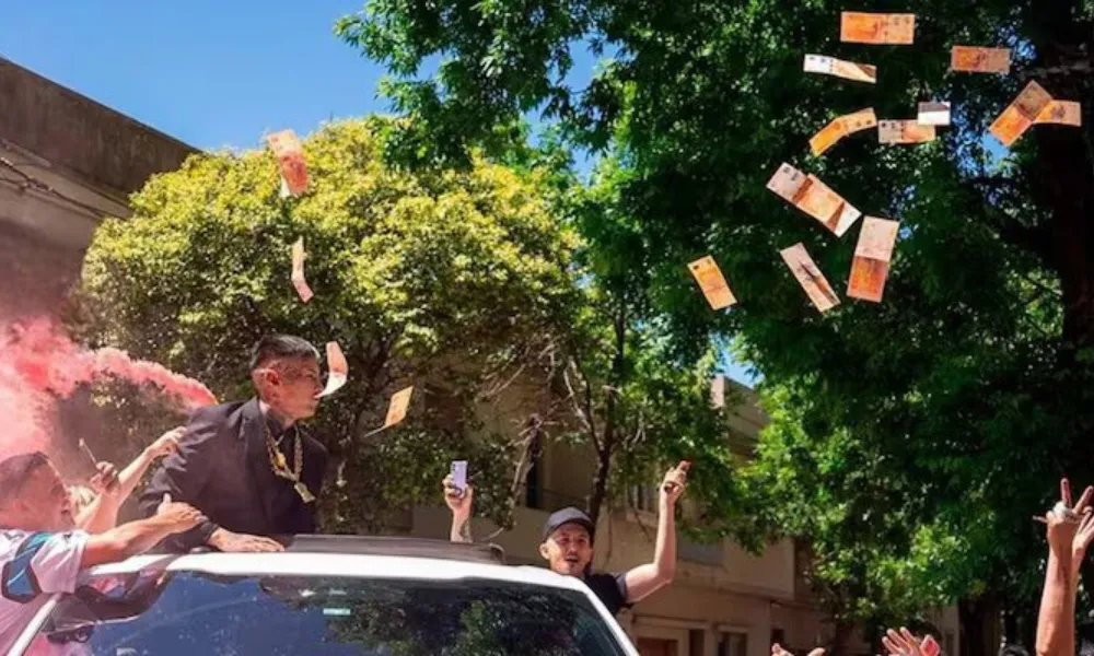 L´gante saliendo de tribunales