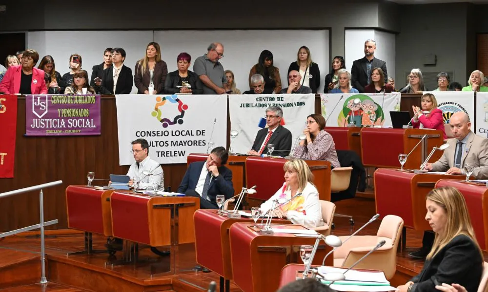 Adultos mayores en la Legislatura del Chubut