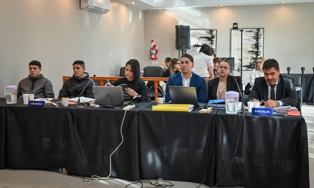 Audiencia en Fiscalía de Trelew