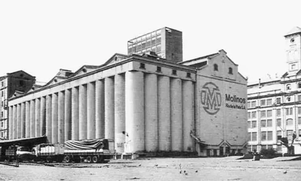 foto de archivo planta de Molinos