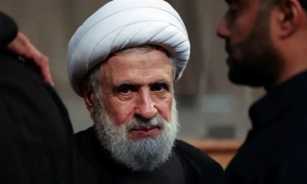 Naim Qassem, líder de Hezbollah. Foto REUTERS/MOHAMED AZAKIR/FILE PHOTO/The Jerusalem Post