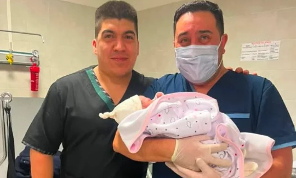 Una beba nació en un traslado en ambulancia