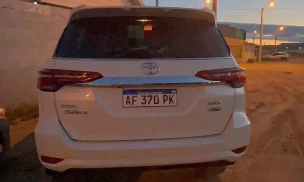 camioneta Toyota SW4 robada