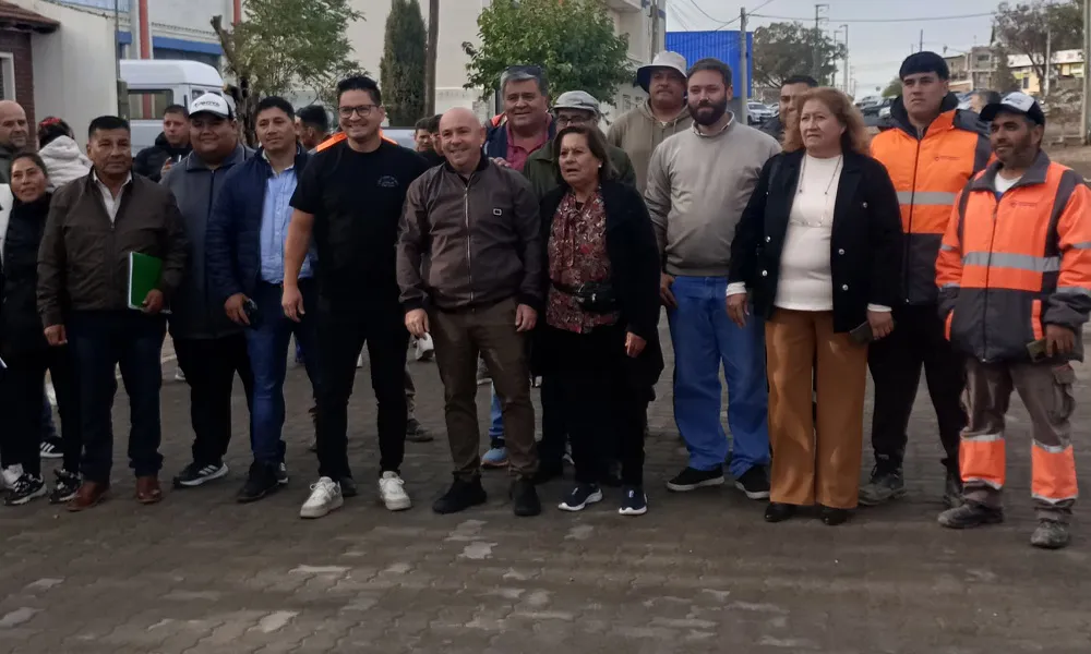 Sastre inauguró la obra de adoquinado en calle San Lorenzo