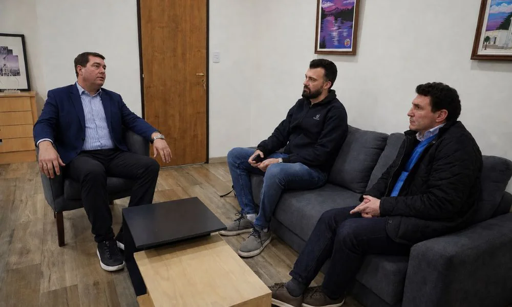 Damián Biss y representantes de IBERCONSA