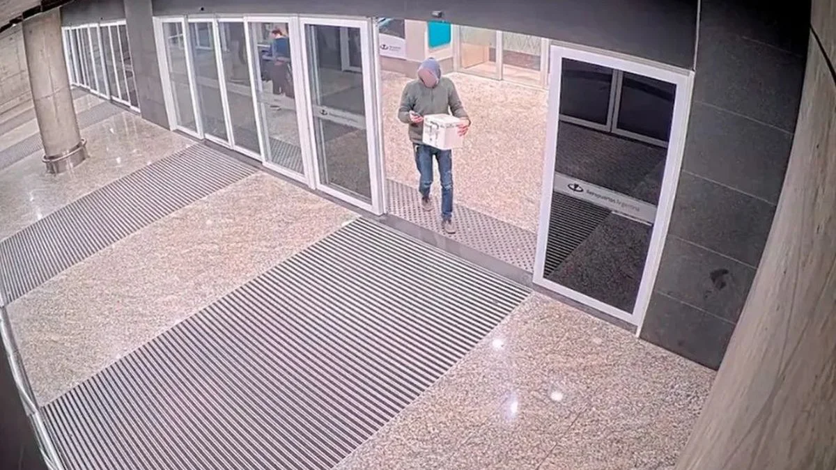 Procesaron al hombre que dejó un riñón en Aeroparque. Foto El Diario Sur