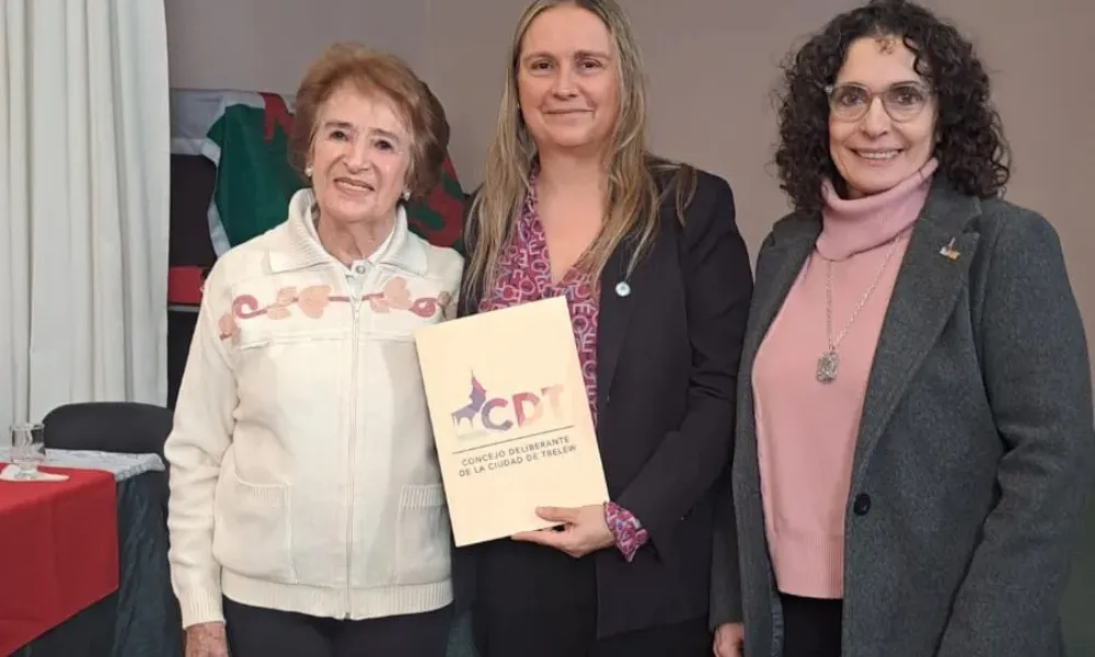 Reconocimiento CDT a grupo literario
