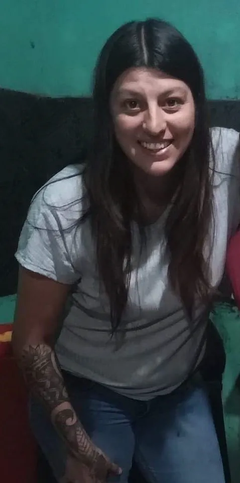 ANDRADE PAOLA ROMINA (37 años de edad)