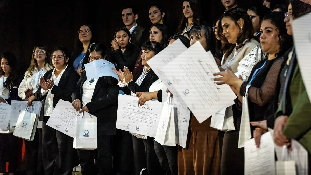 Acto de colación de la Universidad del Chubut